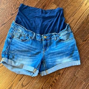 Bandia Maternity denim shorts size US 6 full panel